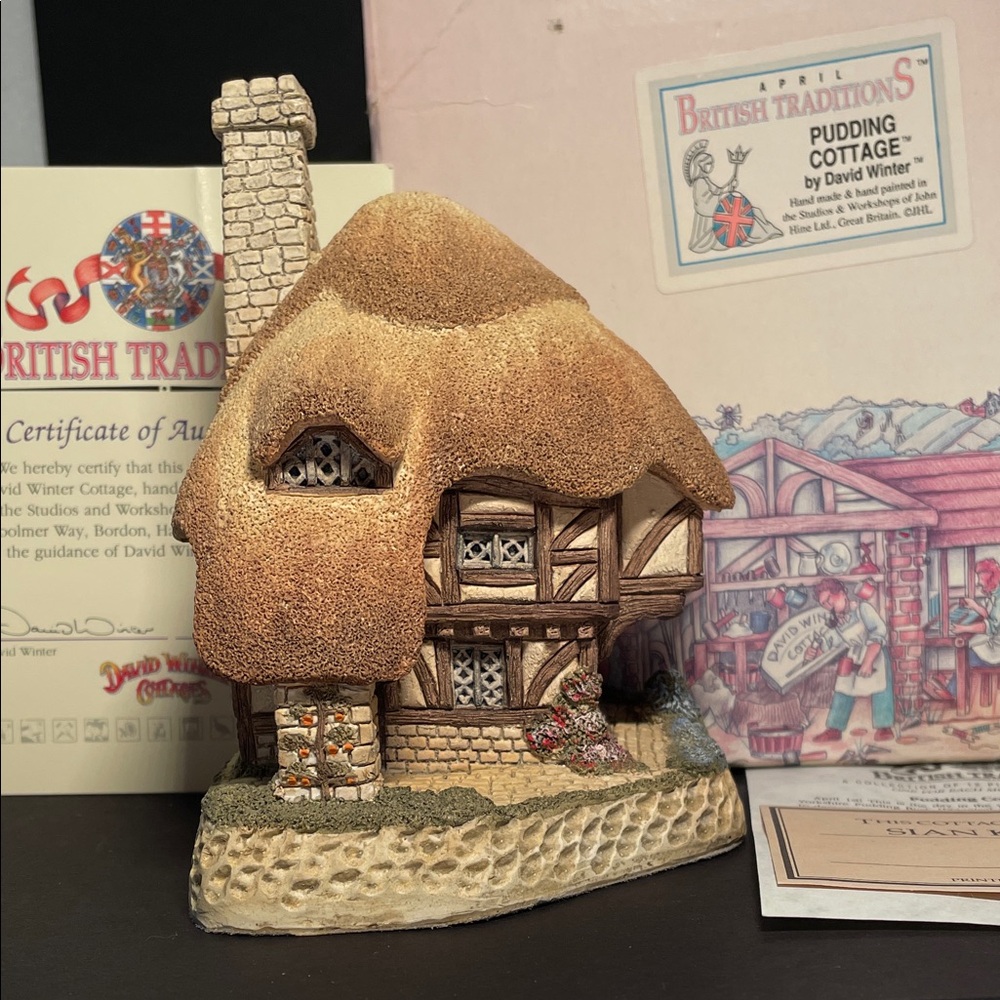 Vintage British Traditions David Winter Cottage